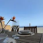 Apartamento Sobre El Mar Radazul