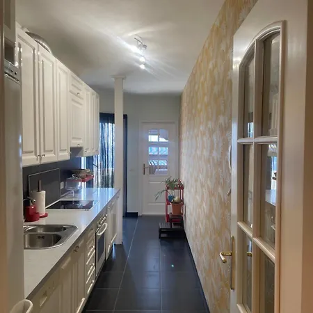 Sobre El Mar Apartamento Radazul